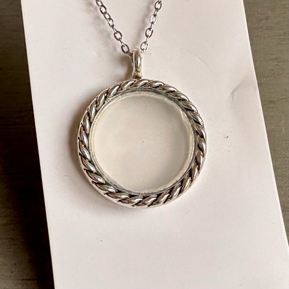 EFFY WITH LOVE Floating Keepsake Charm Locket Necklace Silver Plate 20in Chain - Picture 6 of 11